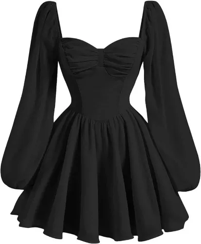 Short black dress with wide sleeves 🖤