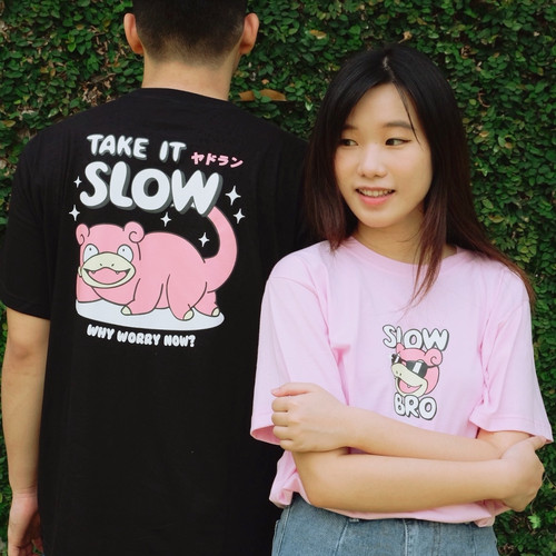Baju Kaos Anime Pokemon - Kuruu Merch Slowpoke T Shirt - Merah Muda, M di Wear Kuruu | Tokopedia