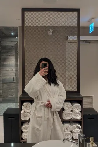 Fund my luxury hotel stays 