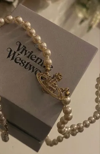 Vivienne Westwood Pearl Choker