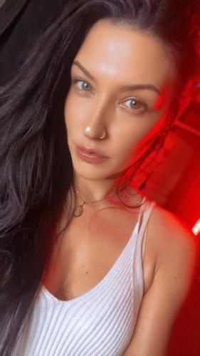 Hello Beautiful🌹(DM)