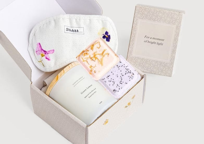 Candle Spa Gift Box,  Relaxing Package for Friend and family - Yes