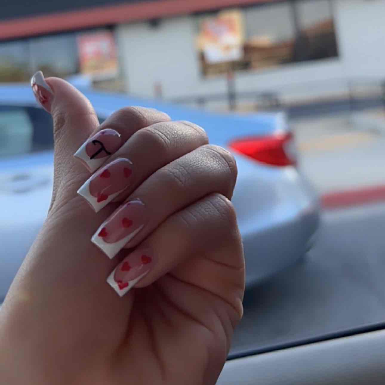 𝒏𝒂𝒊𝒍𝒔𝒔𝒔