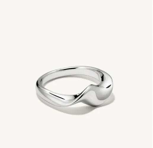 Mejuri Wave Ring