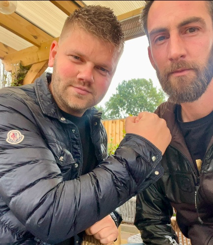 Round of drinks for SHM and Nike 