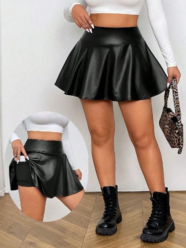 SHEIN EZwear Plus Size Women Black Faux Leather Mini Skirt With Shorts Lining And Pockets