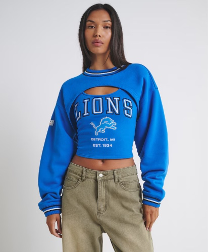 Detroit Lions tank and shrug