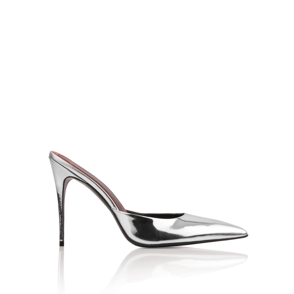 Maison Ernest adorns your feet with light and bright up the festive season.